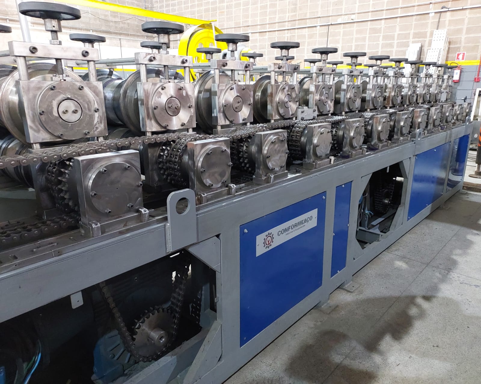 Perfiladeira estrutural