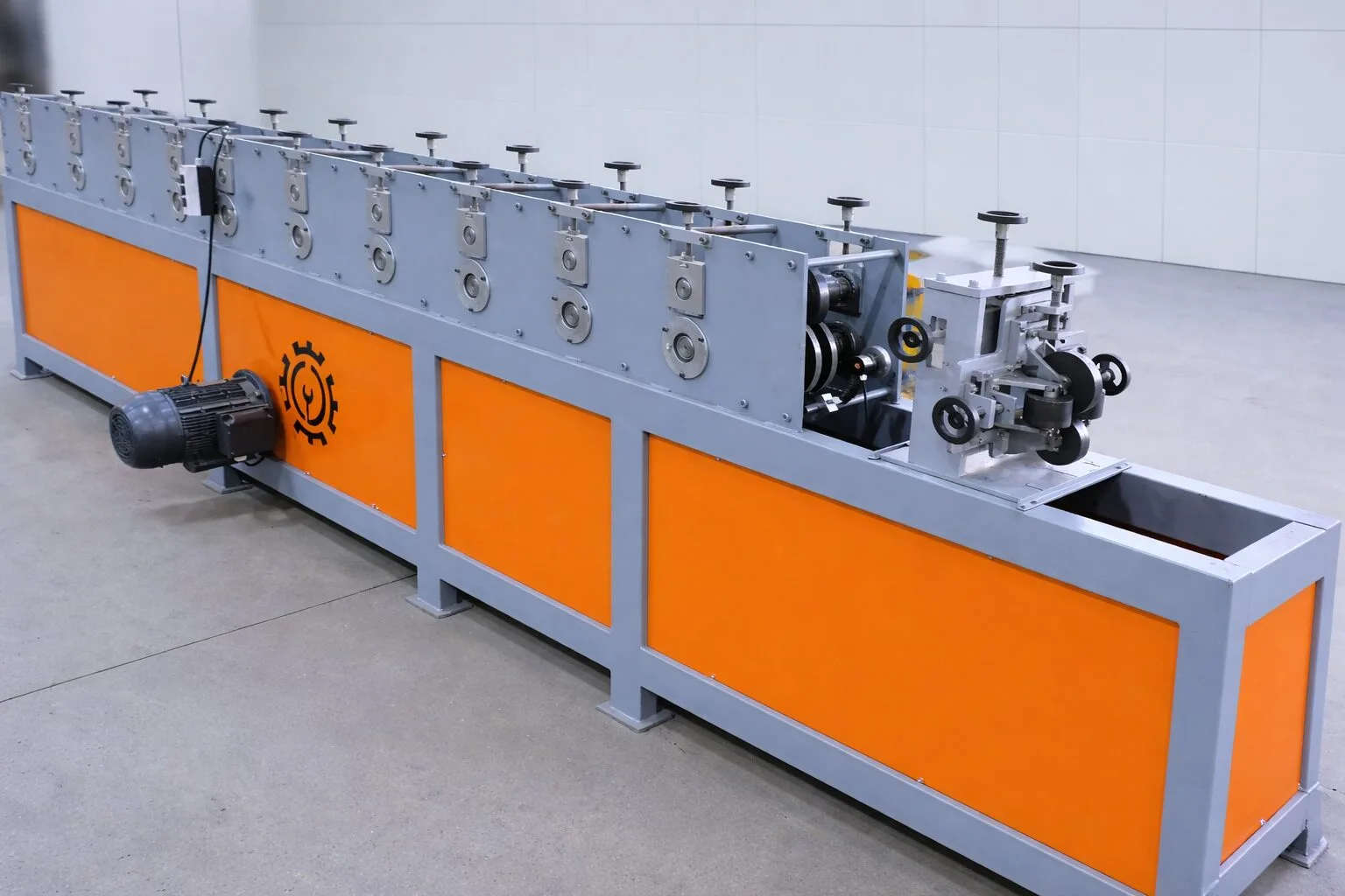 Linha de Perfiladeira para Eletrocalha